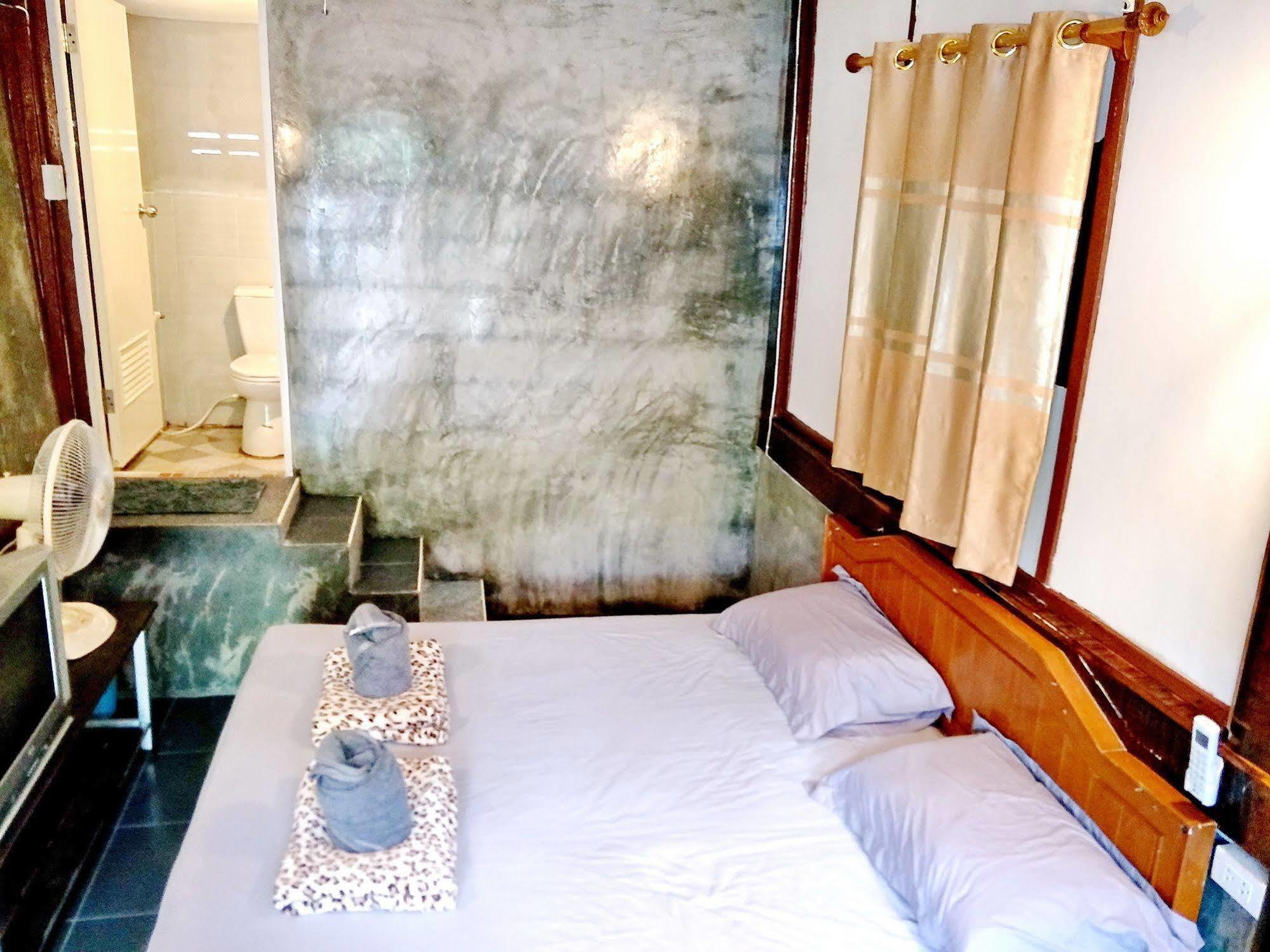 Tuk Tuk Guesthouse Koh Chang Bagian luar foto